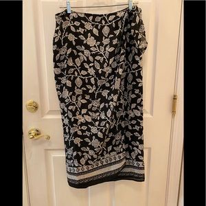Talbots black & white silk wrap skirt 14